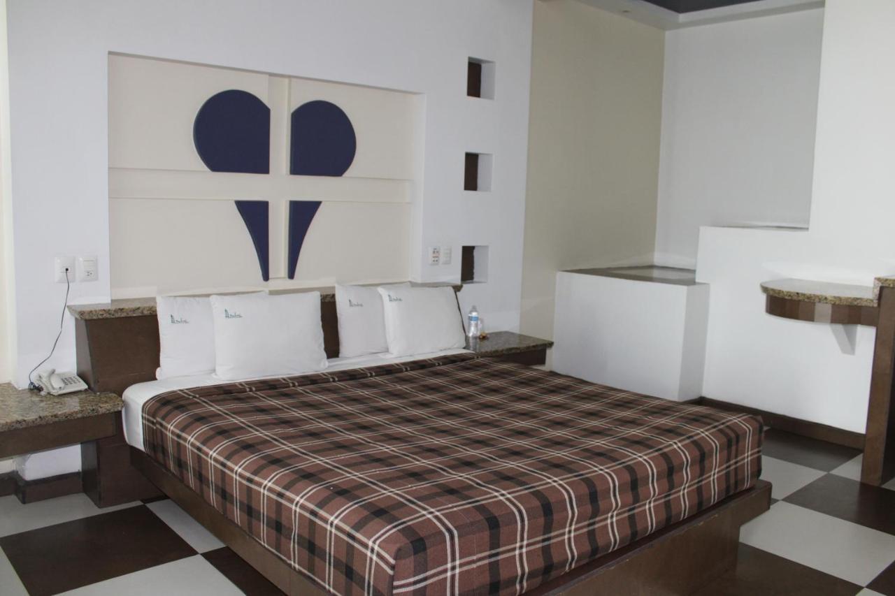 8 Central Hotels Near El Ciprés, Ensenada Worth Booking
