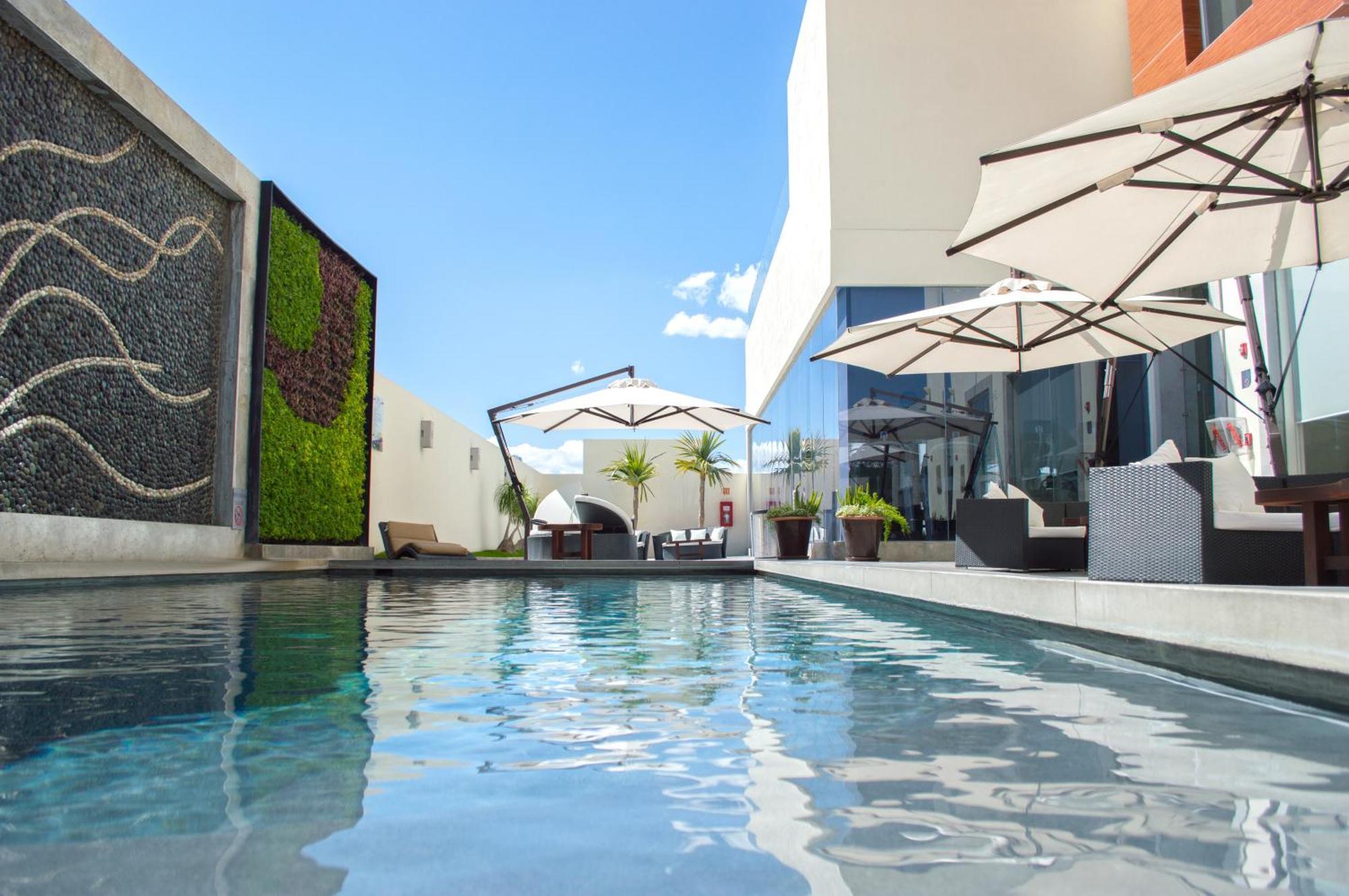 Where to Stay Near Corregidora Stadium: 6 Best Business Hotels