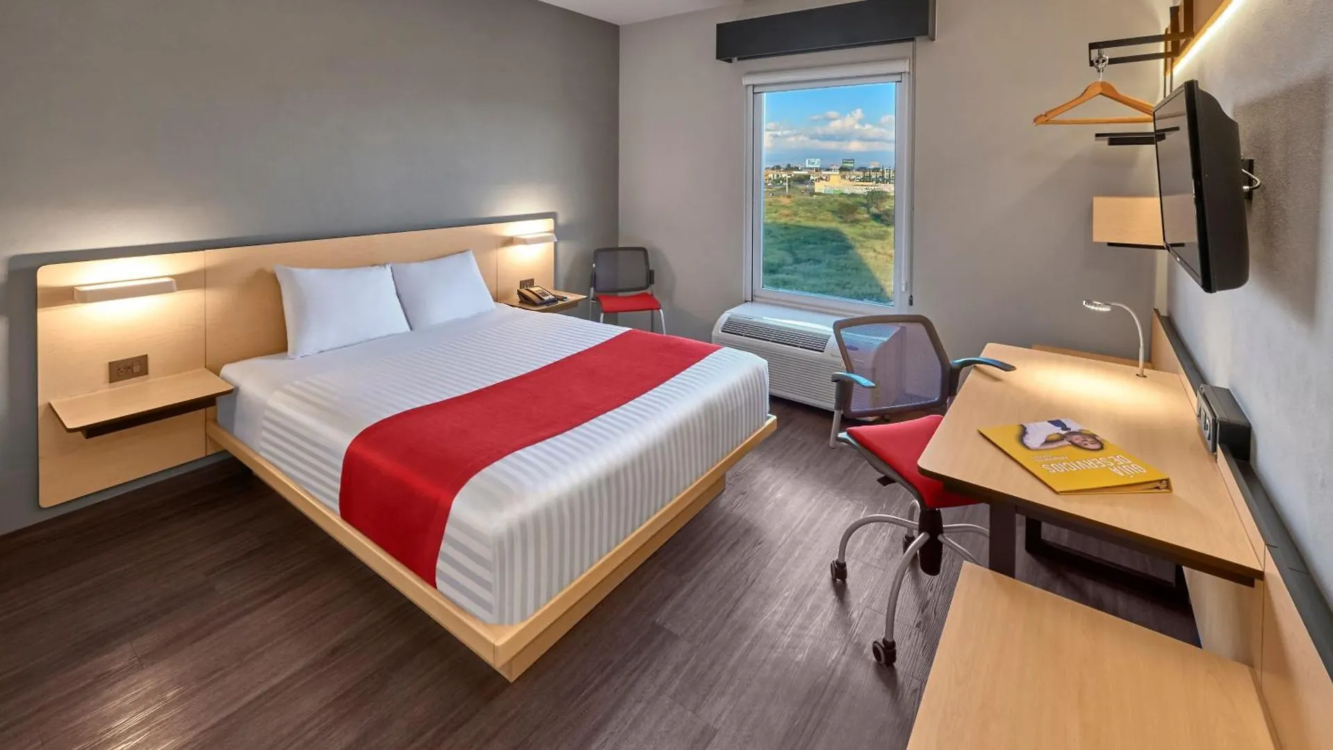 Where to Stay Near Alfonso Lastras Stadium: 4 Best Business Hotels