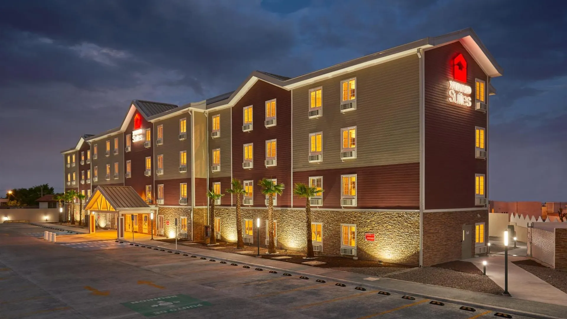 Where to Stay as a Couple in Baja California: 4 Best Hotels
