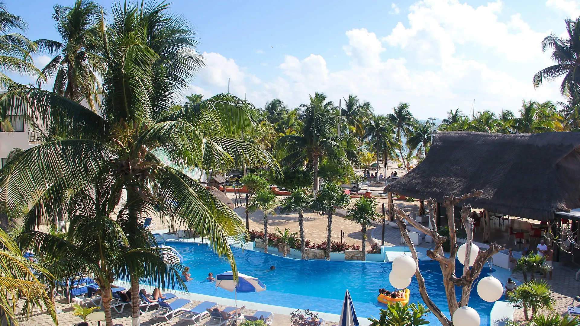 14 Best Hotels Near El Meco Ruins for Isla Mujeres Access