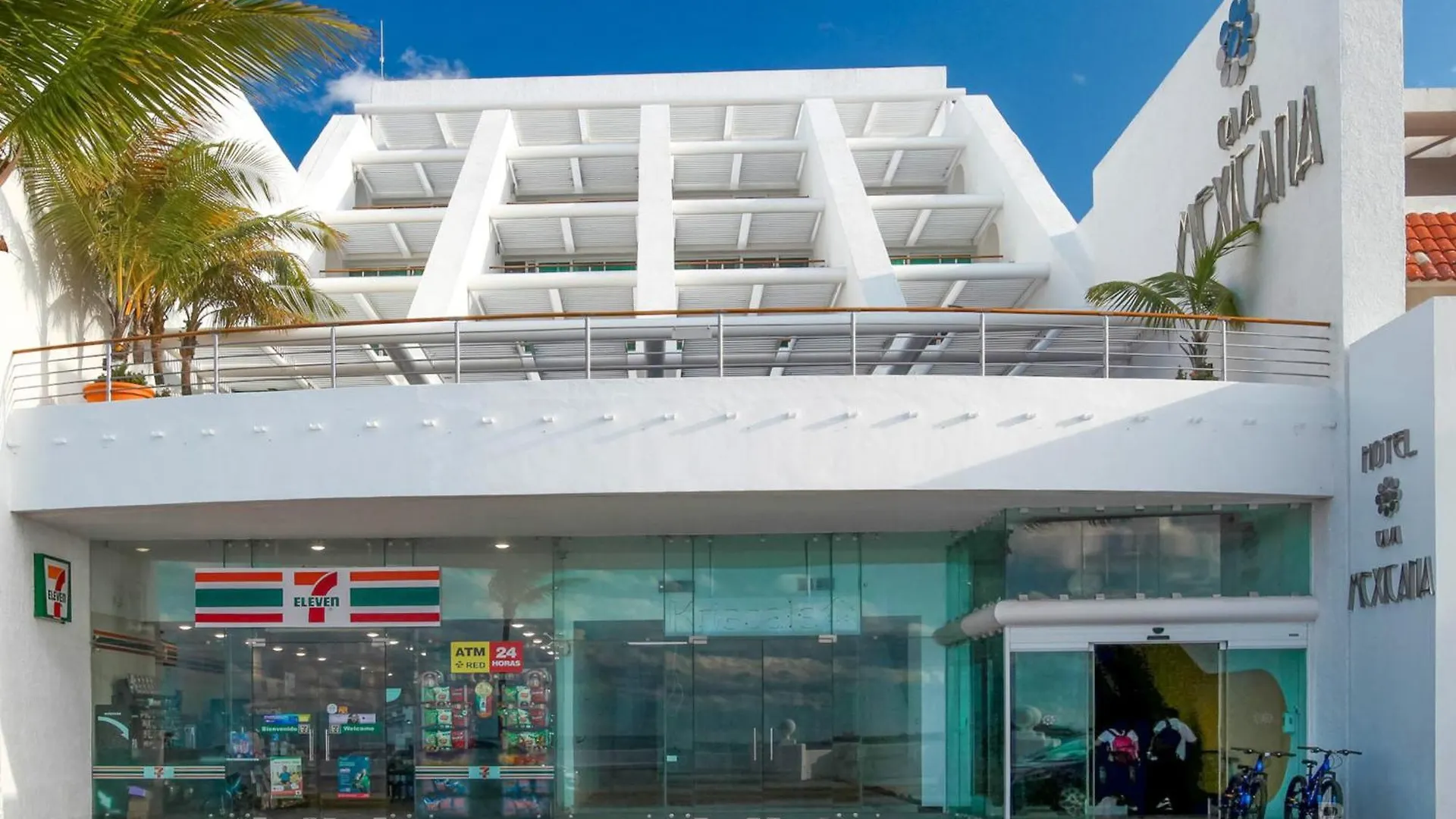 Staying Near Discover Mexico Park: 4 Central Cozumel Hotels Compared