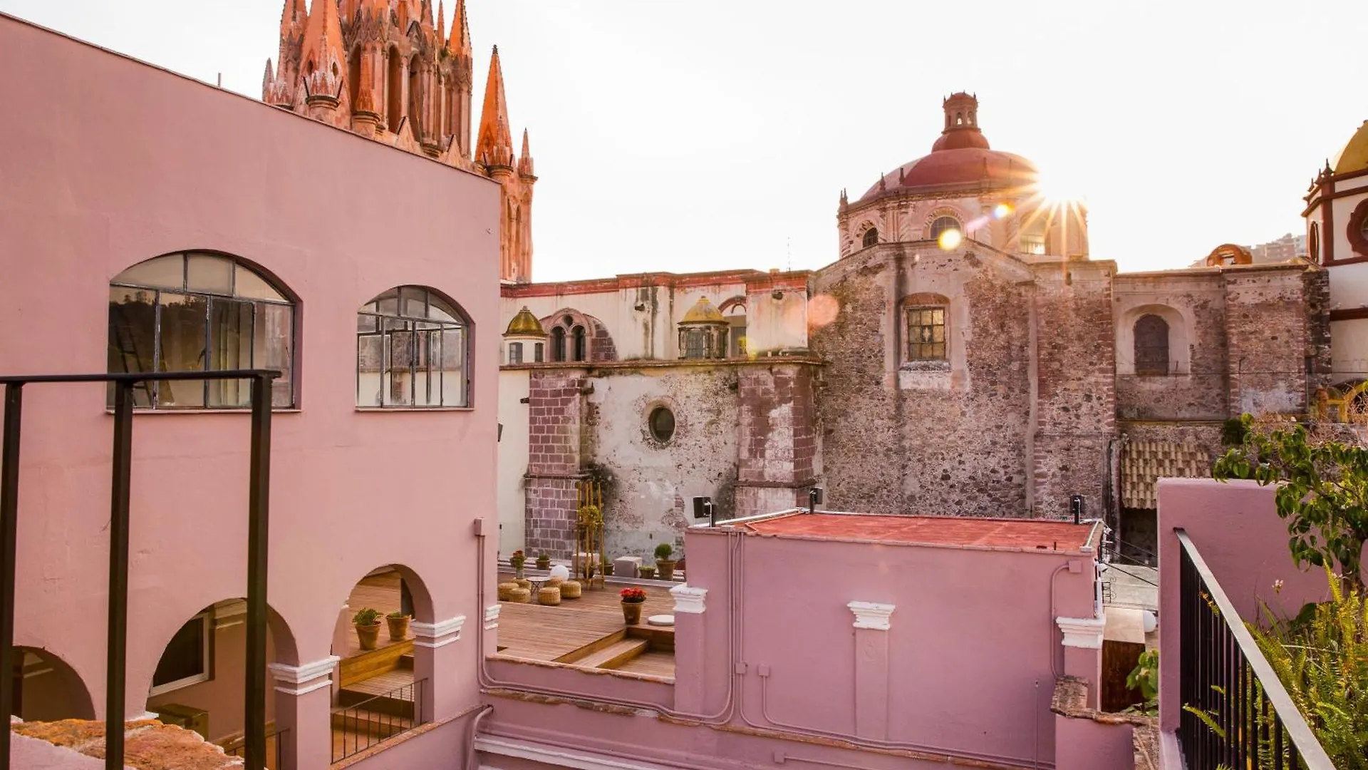 3 Central Hotels Near San Miguel's Public Library Worth Booking