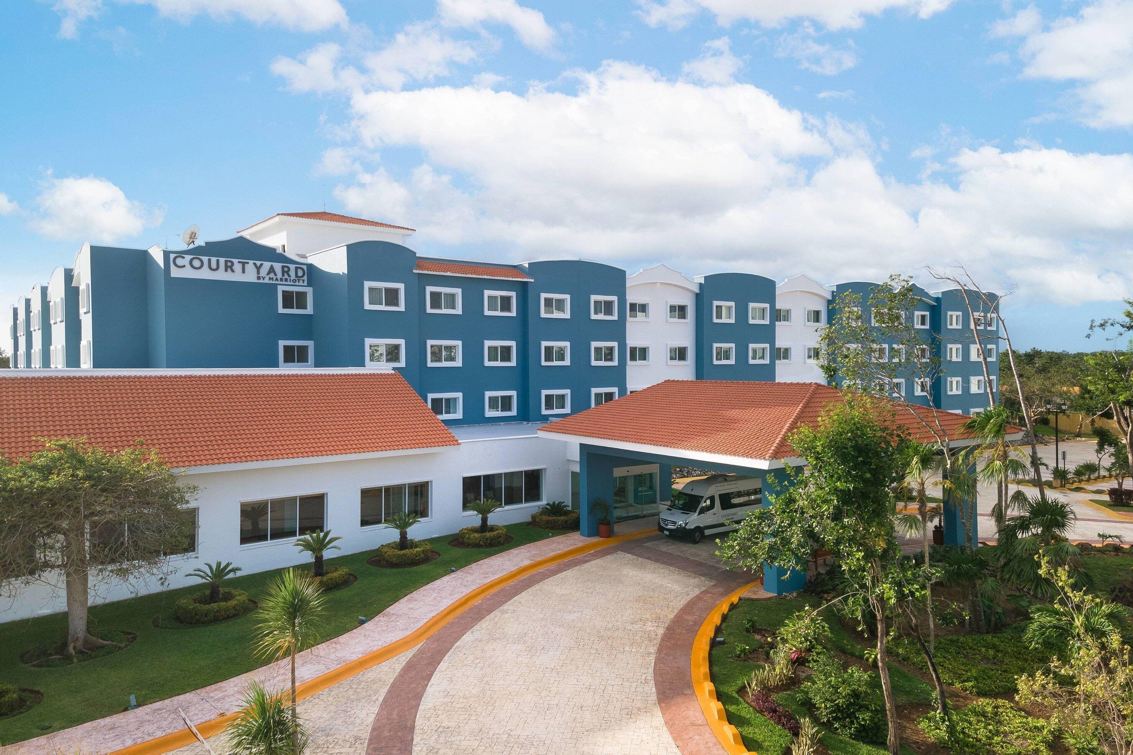 6 Business Hotels Near Mayan Museum Cancun for Smart Stays