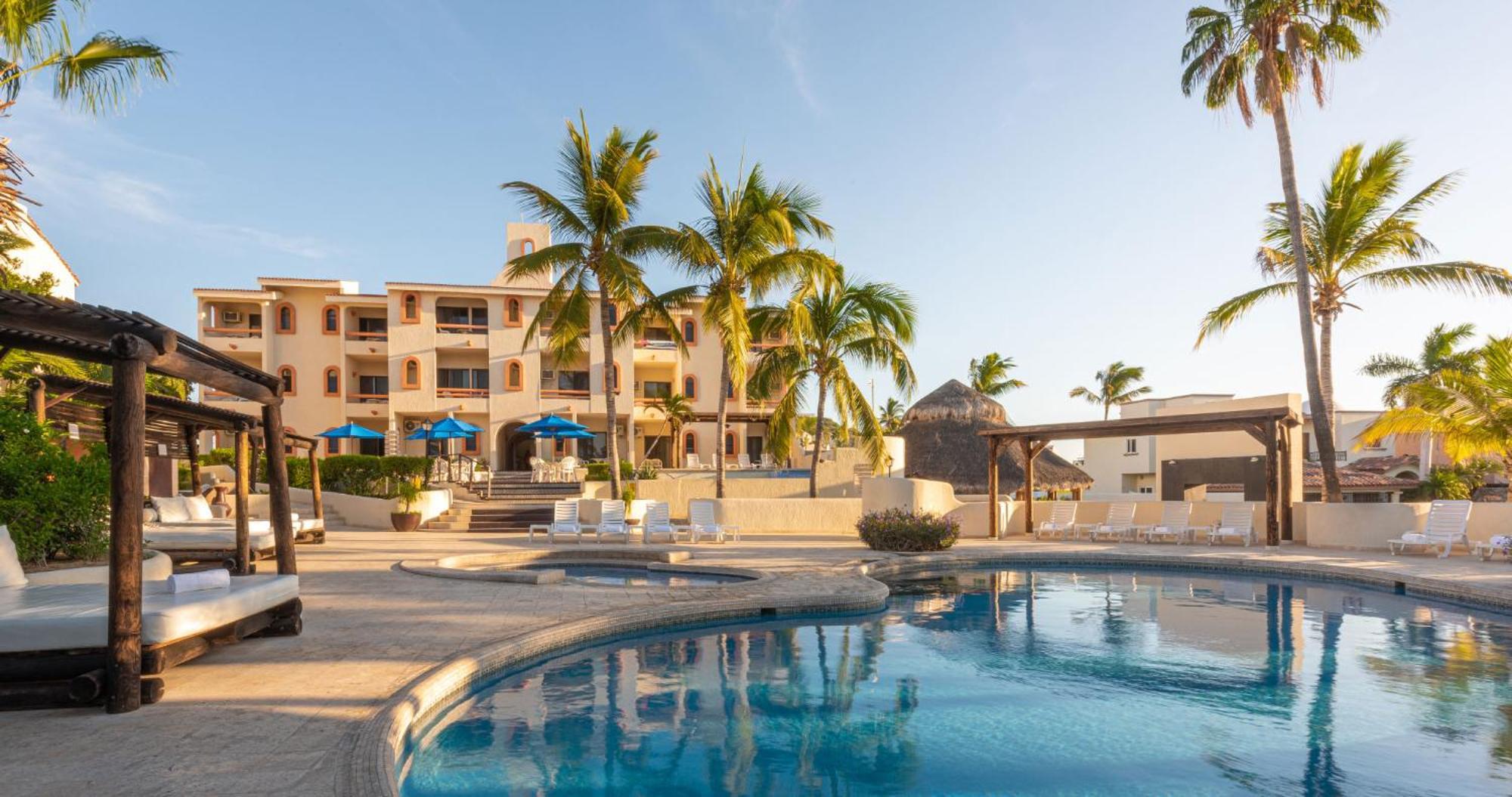 4 Exceptional Design Hotels Close to Querencia Golf Course