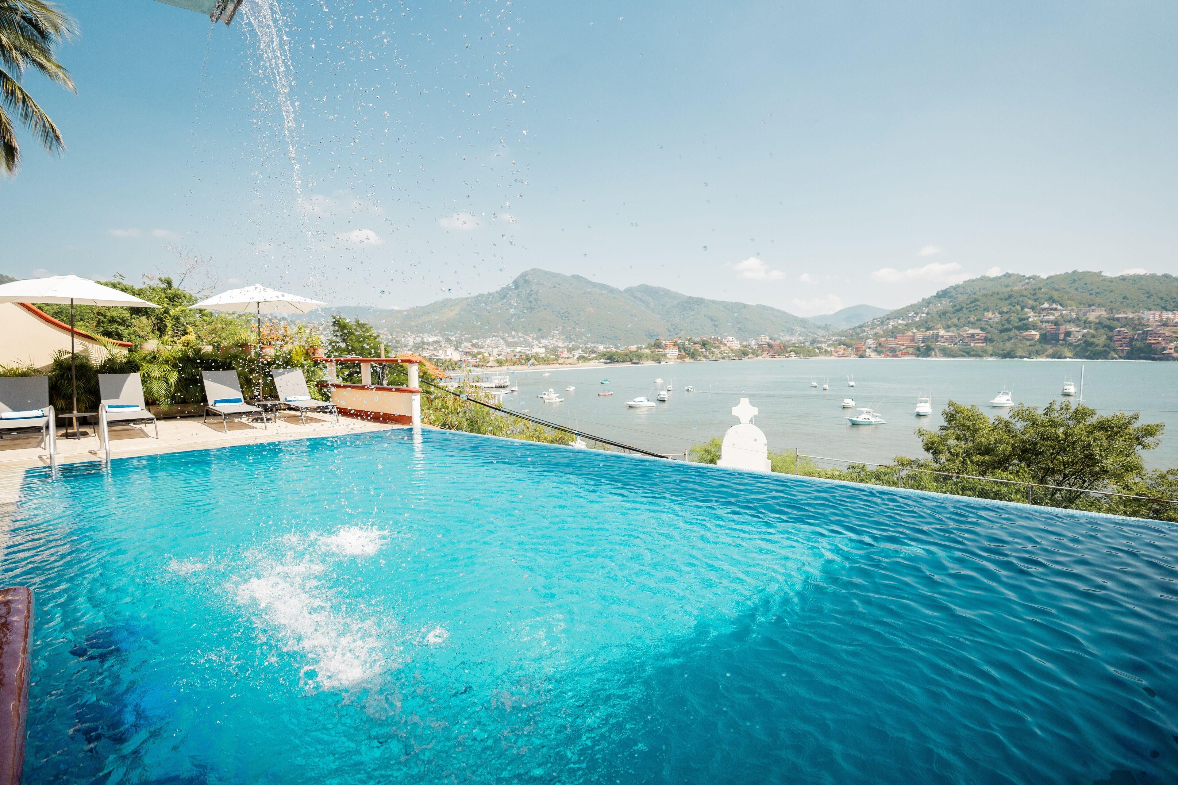 4 Top-Rated Central Hotels In Zihuatanejo To Book Now