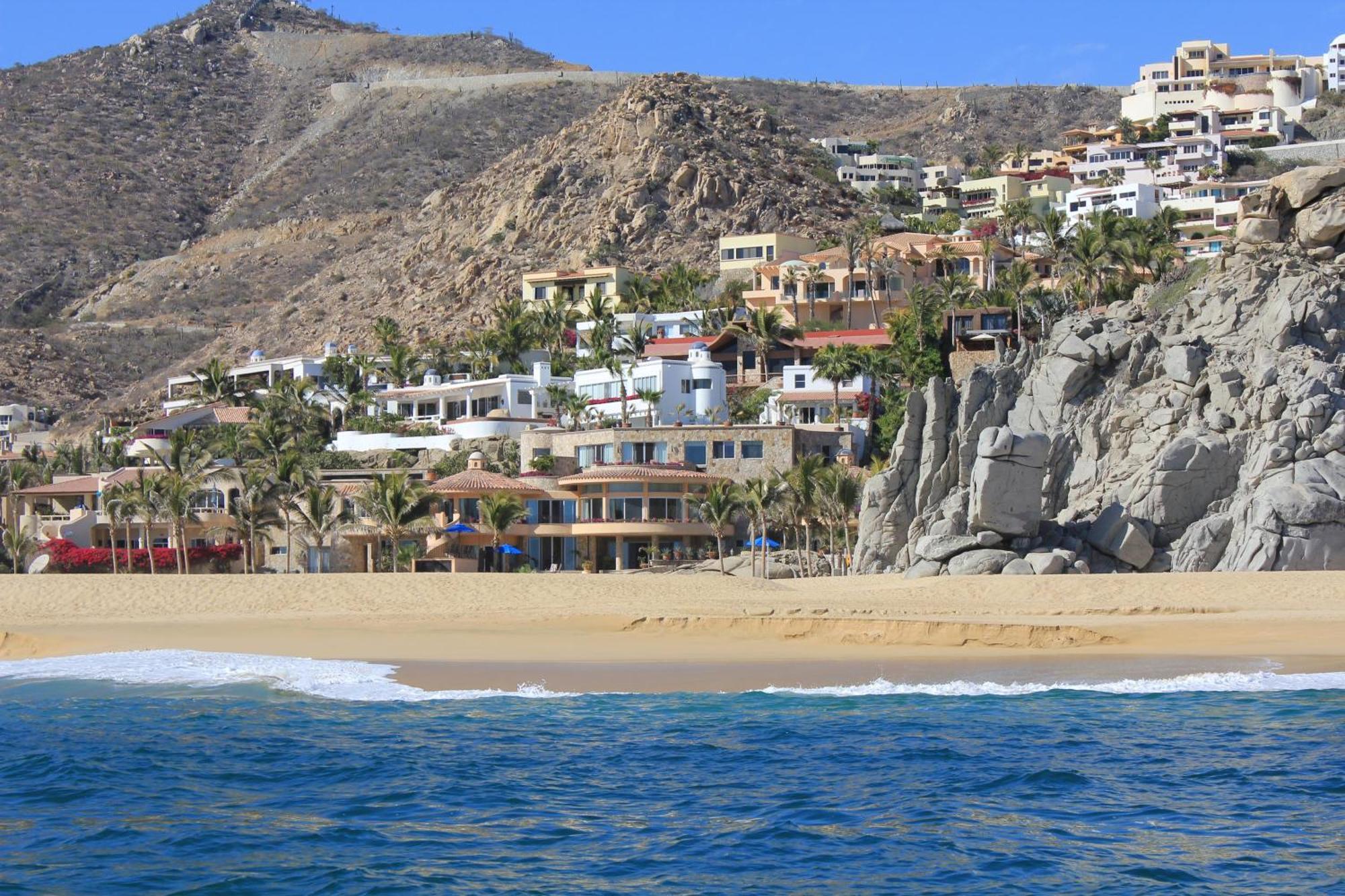 4 Family Villa Stays Near Cabo del Sol Golf Worth Booking