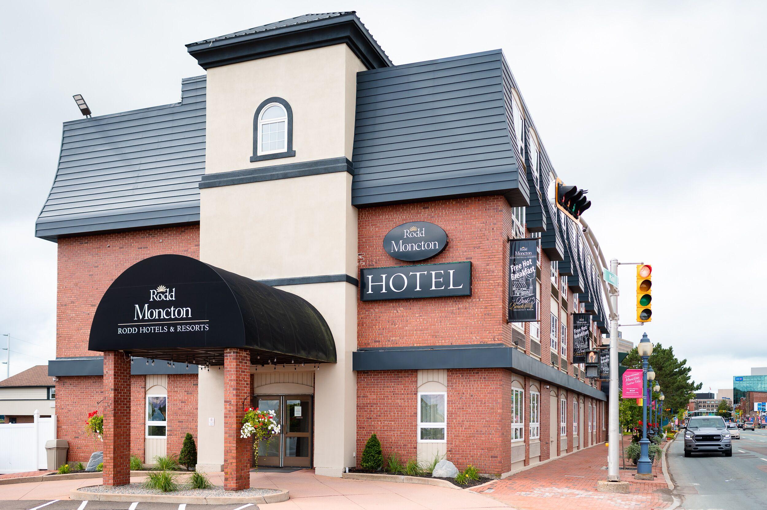 Staying in Bay of Fundy: 11 Central Hotels Compared